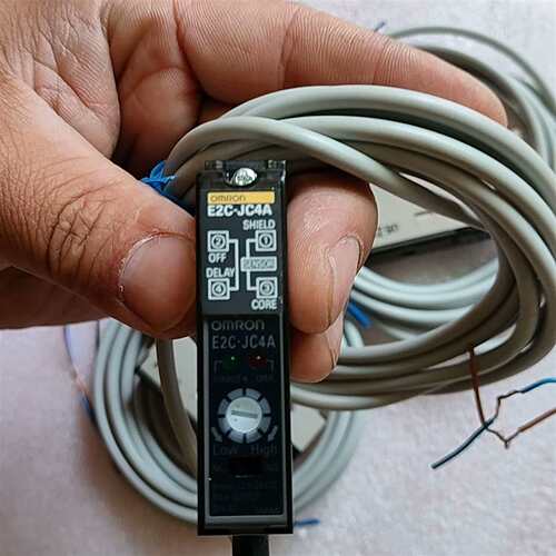 咨询日本进口 欧姆龙 E2C-JC4A 信号放大器 议价