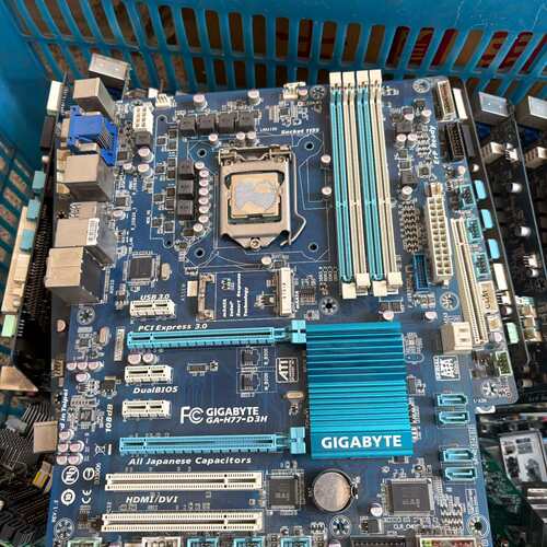 咨询技嘉GA-H77-D3H主板  成色漂亮，工控机议价