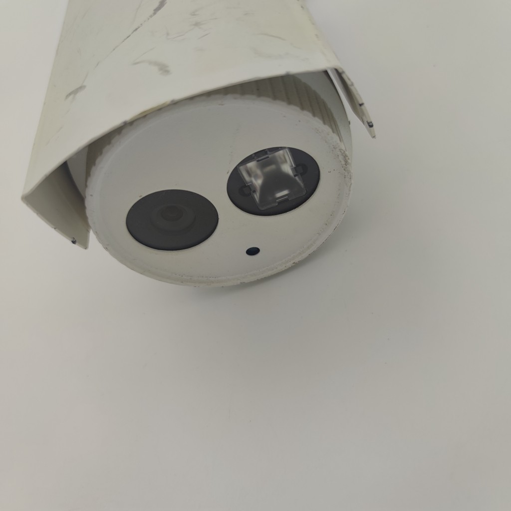 二手海康威视 高清网络摄像机DS-2CD2210D-I3  130W摄像头网络NVR