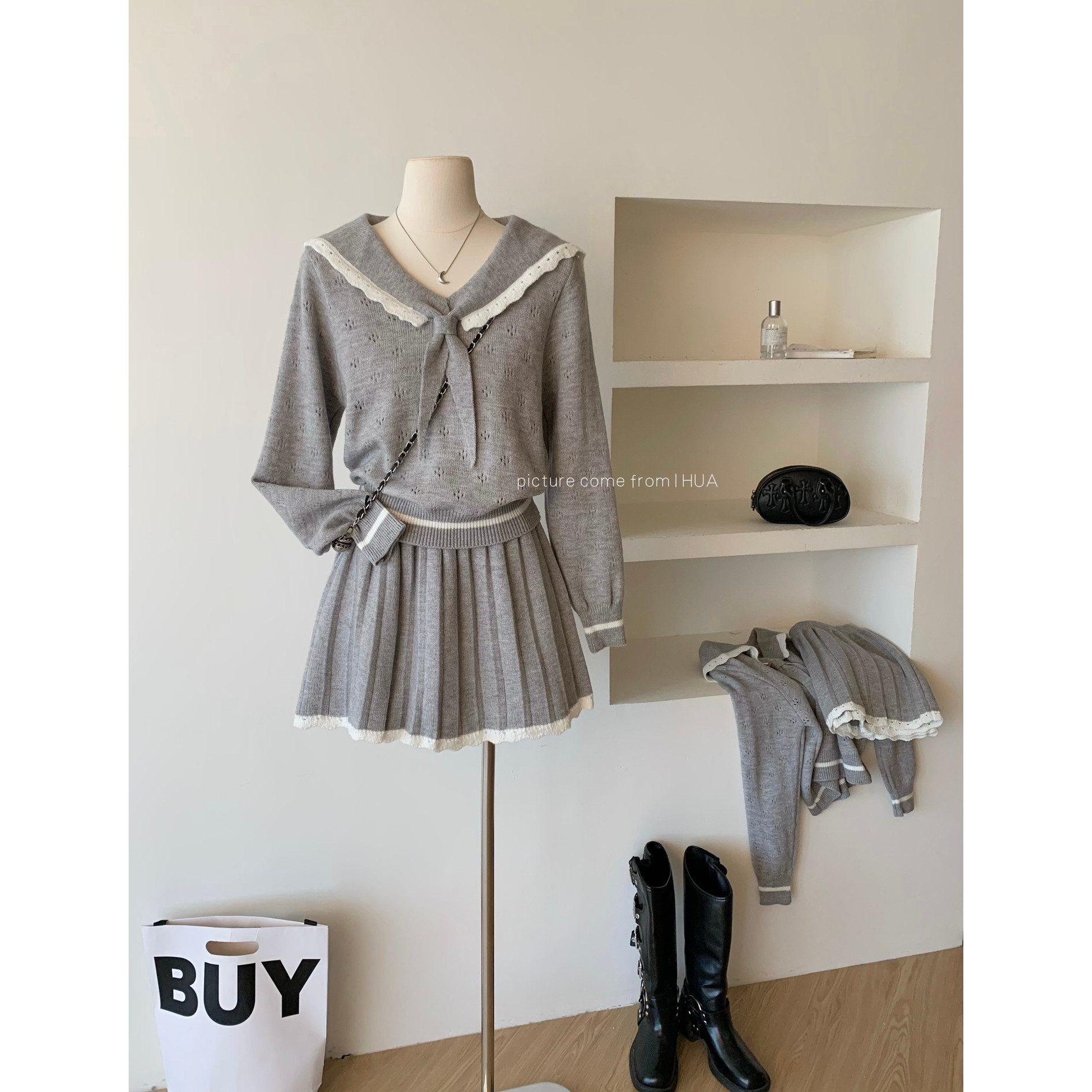 迟伞伞 雪松物语 海军领钩花边镂空针织上衣百褶针织短裙套装女