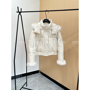 番茄侠 小熊泡芙 白鸭绒熊耳大毛领连帽羽绒服女加厚保暖短外套