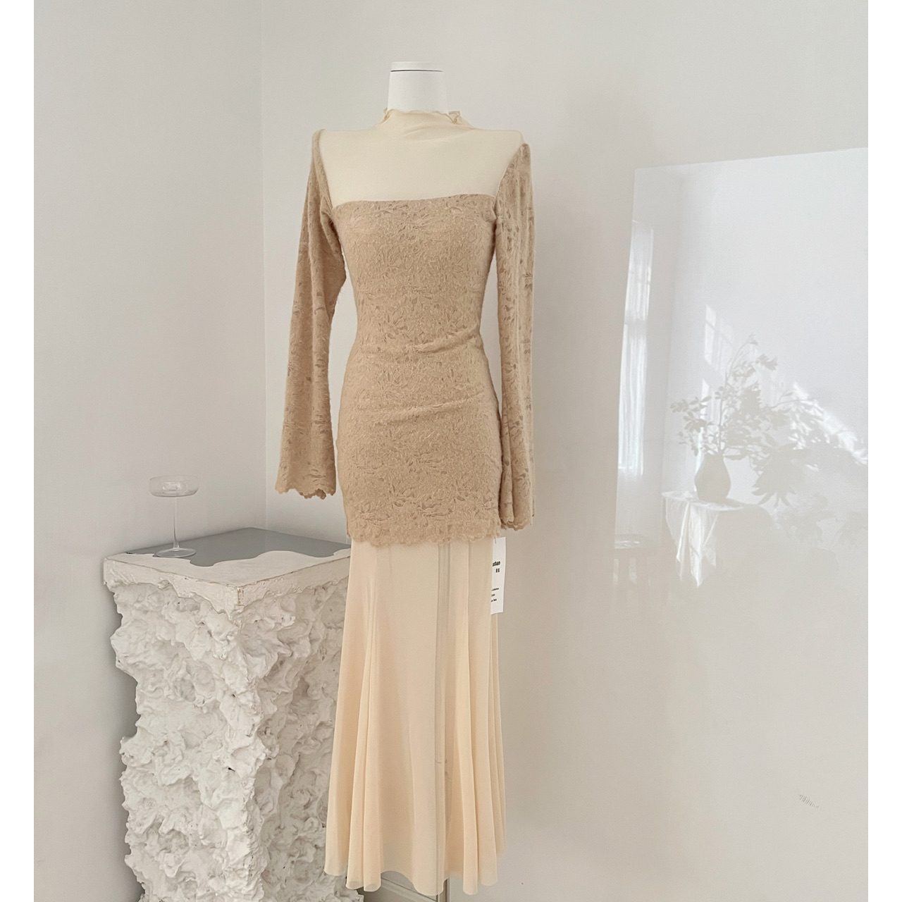 法式网纱拼接蕾丝长袖连衣裙女早秋高级感生日礼服包臀鱼尾长裙子