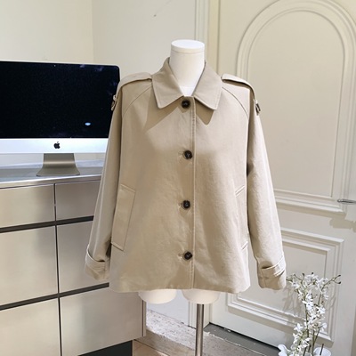 蘑糯糯 同款卡其色/黑色短款正肩显瘦修身韩系风衣外套