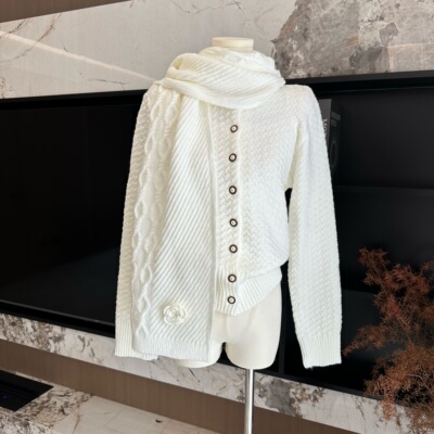 红人馆针织开衫女秋冬穿搭2025新款白色上衣独特漂亮减龄毛衣外套