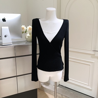 sheepland首尔初秋 黑色V领假两件天丝T恤女早秋显瘦内搭打底上衣