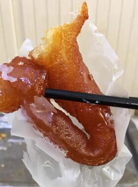 北京李小老烧饼老北京常营糖耳朵糖火烧咯吱盒包子焙子小吃