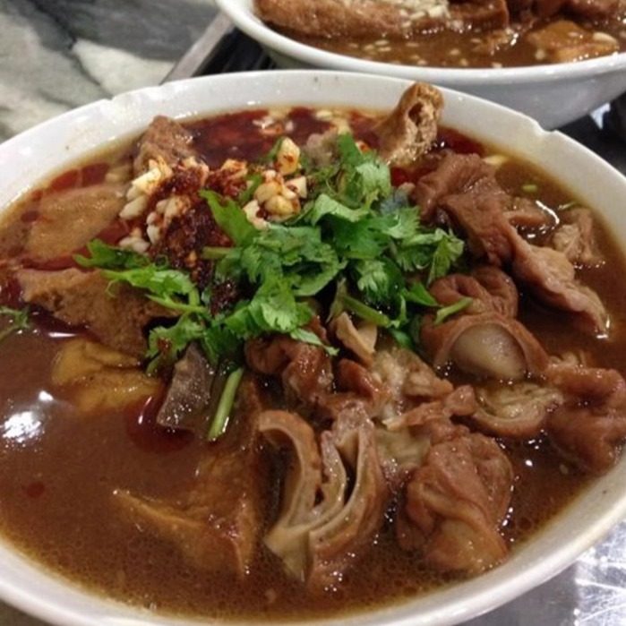 老北京小街卤煮店 卤煮 大肠肺熟食即食传统小吃