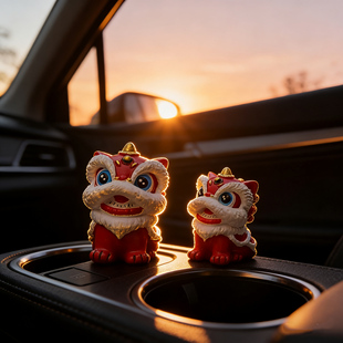 车载新年舞狮摆件红色醒狮造型摆件装饰品车载小摆设节日礼物