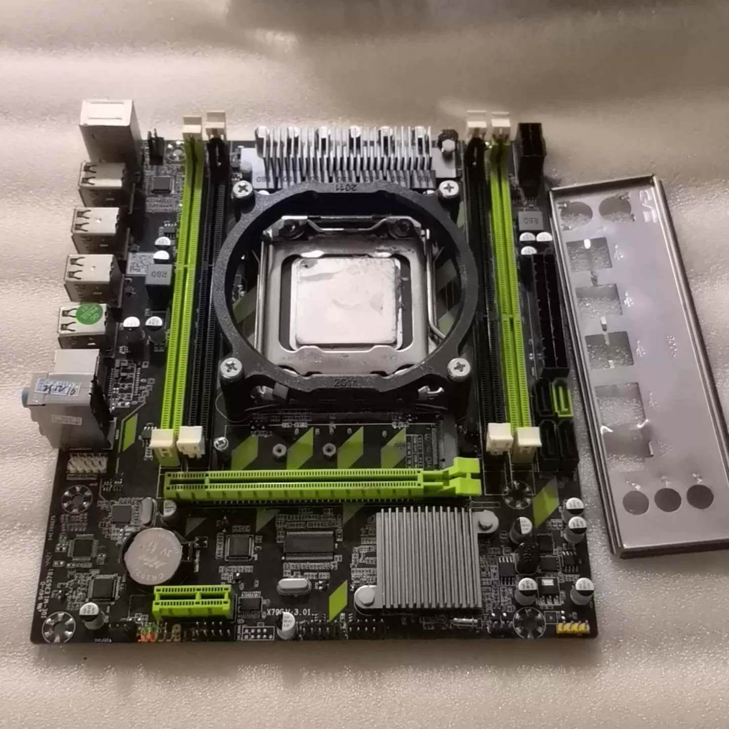 议价X79主板加E5-2696其它元器件