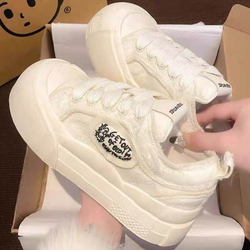 小白鞋原创小众鞋子女款2026春季新款厚底百搭学生帆布鞋休闲板鞋