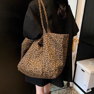 大容量帆布包女款2025新款秋冬双面背豹纹手提袋上班通勤单肩包