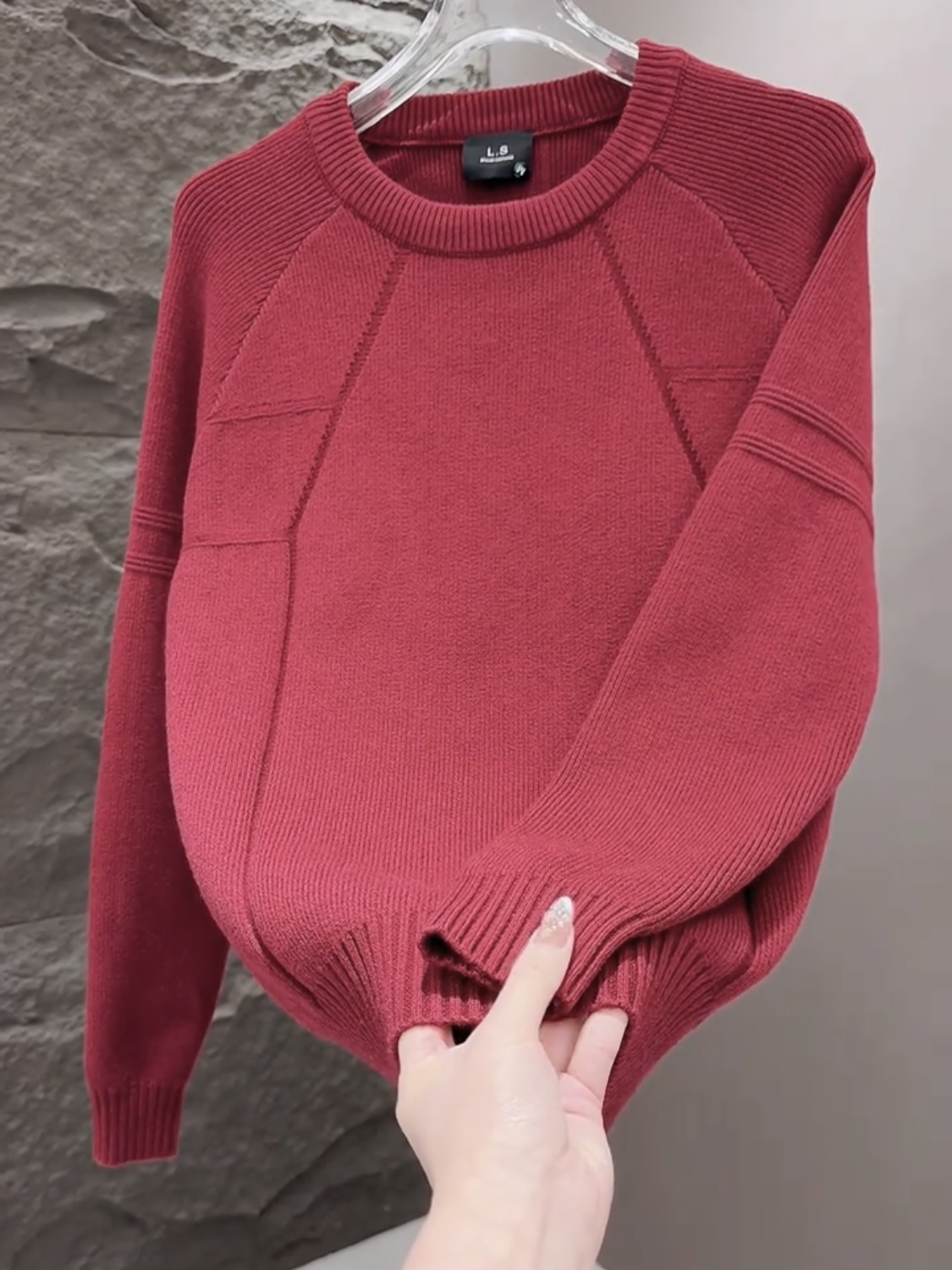 冬季男士百搭圆领本命年红毛衣