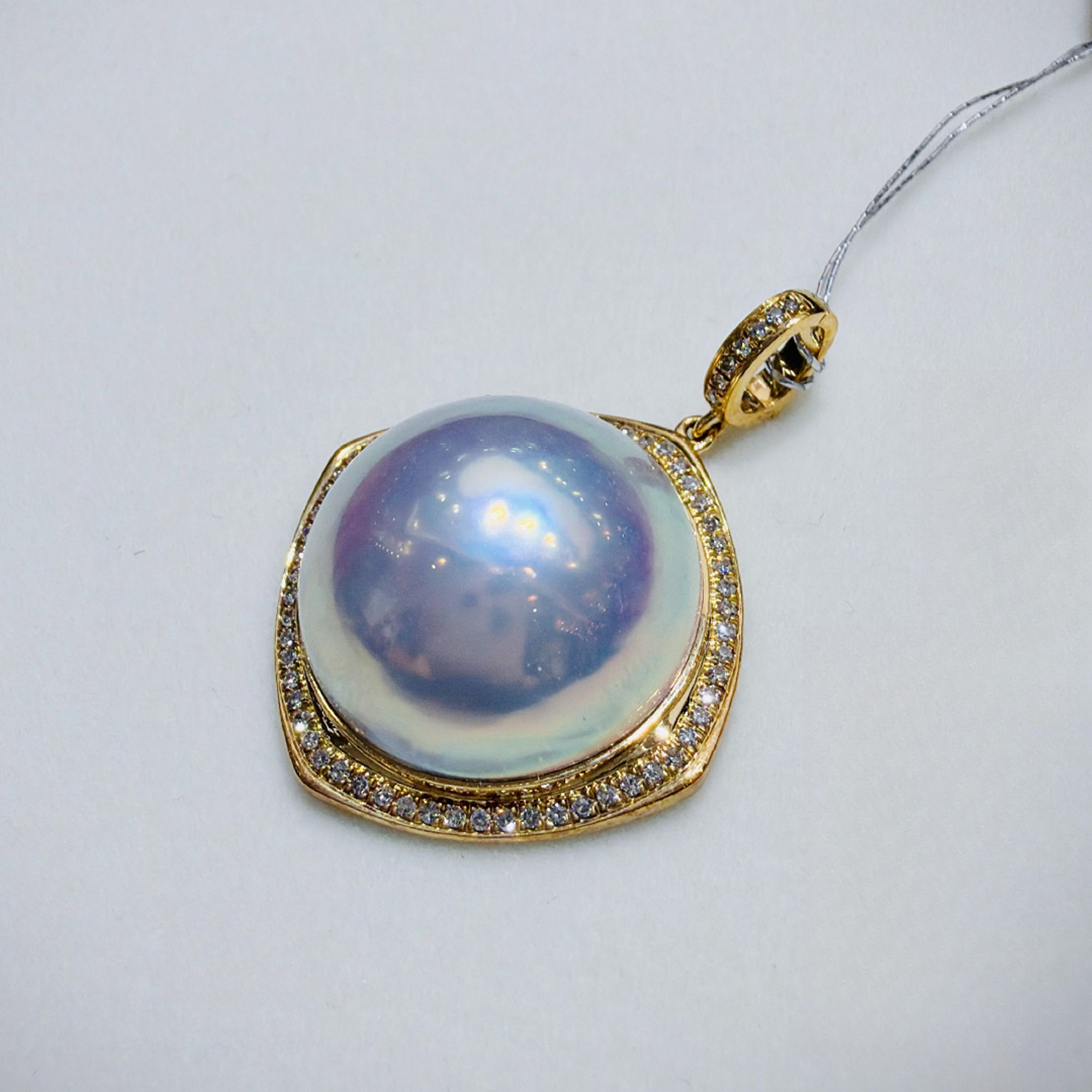 “粉泡泡”奄美大岛马贝吊坠（18K黄）19-20mm 2644H00DY