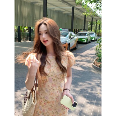 张羞羞天丝麻法式碎花连衣裙