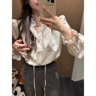 张羞羞  多瑙河/棉麻特种绣肌理秋冬通勤花边刺绣绑带衬衫