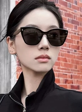 2025新款墨镜女式高级感偏光太阳眼镜防紫外线拍照开车显脸小8005