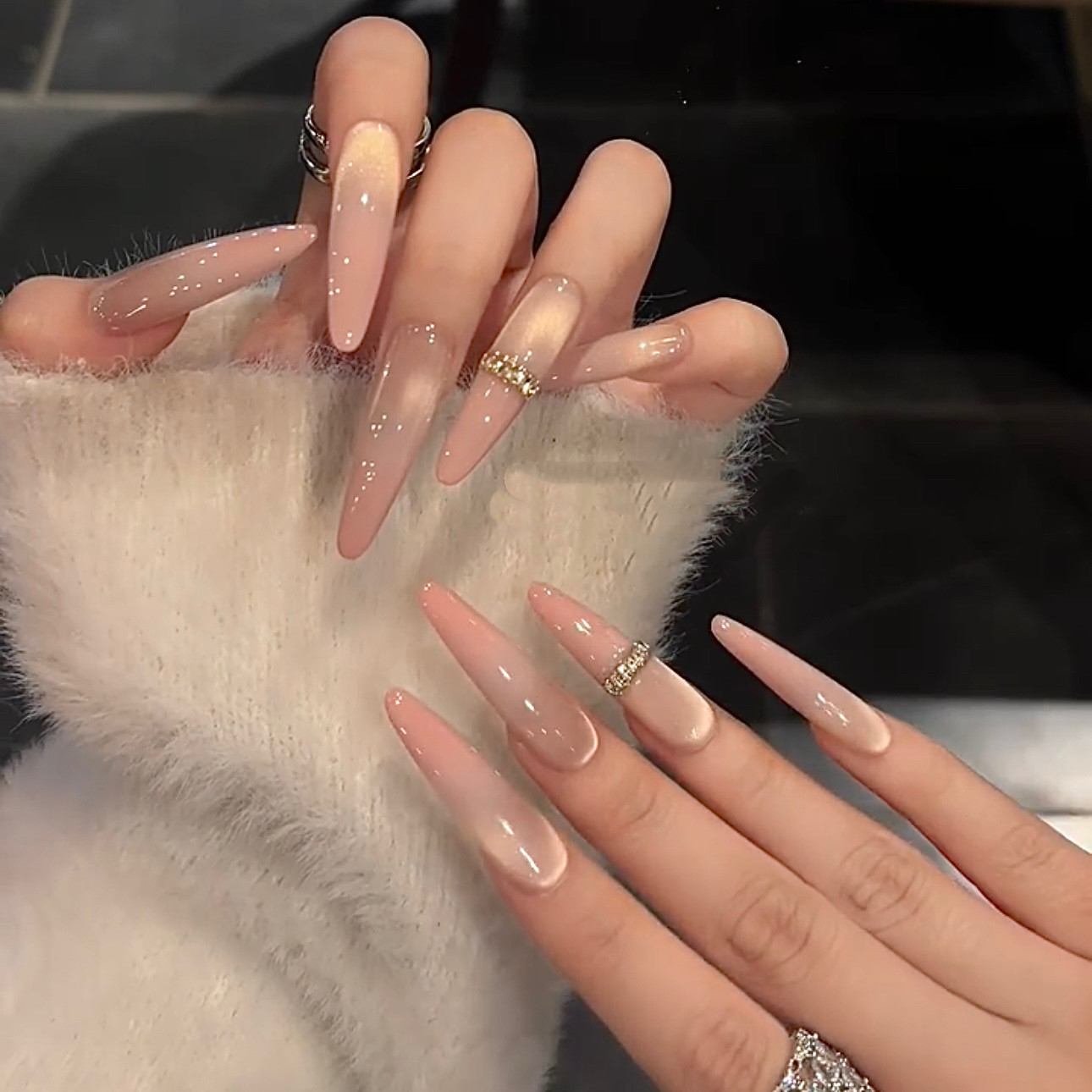 浪妞美甲贴泡芙小姐温柔蜜桃粉渐变爆闪粉金色猫眼拼钻显白穿戴甲,彩妆/香水/美妆工具,穿戴甲/甲片,淘宝优惠券,粉丝福利购,淘宝优惠卷