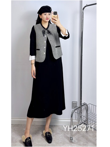 香港芸卉25271秋加大码连衣裙 长袖过膝长裙+PU马夹两件套