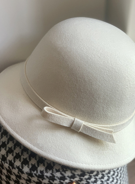 赫本风羊毛呢渔夫帽女法式复古小香风盆帽优雅千金名媛白色礼帽子