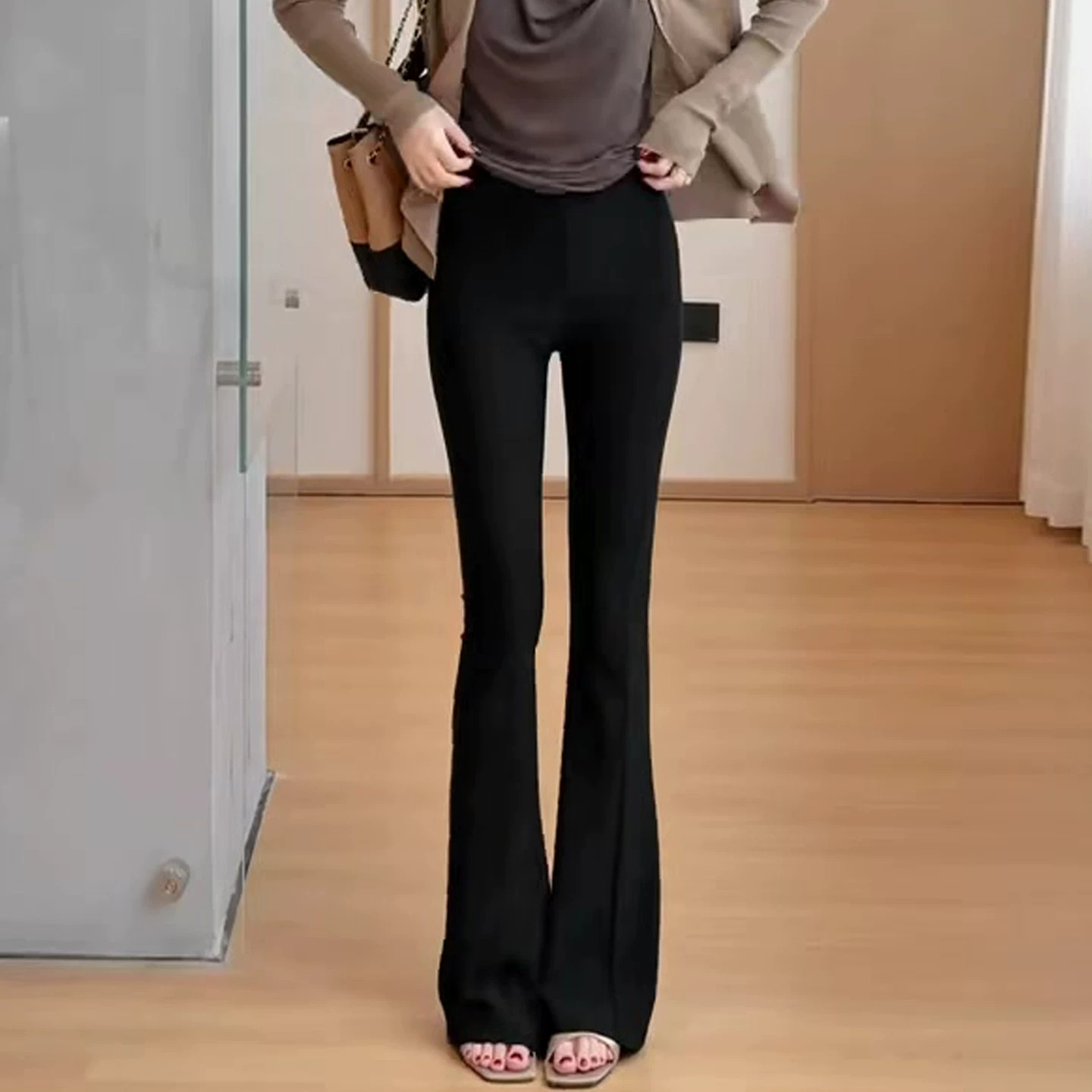 2026超好看的黑色弹力修身微喇裤女高腰显瘦小个子垂感百搭休闲裤