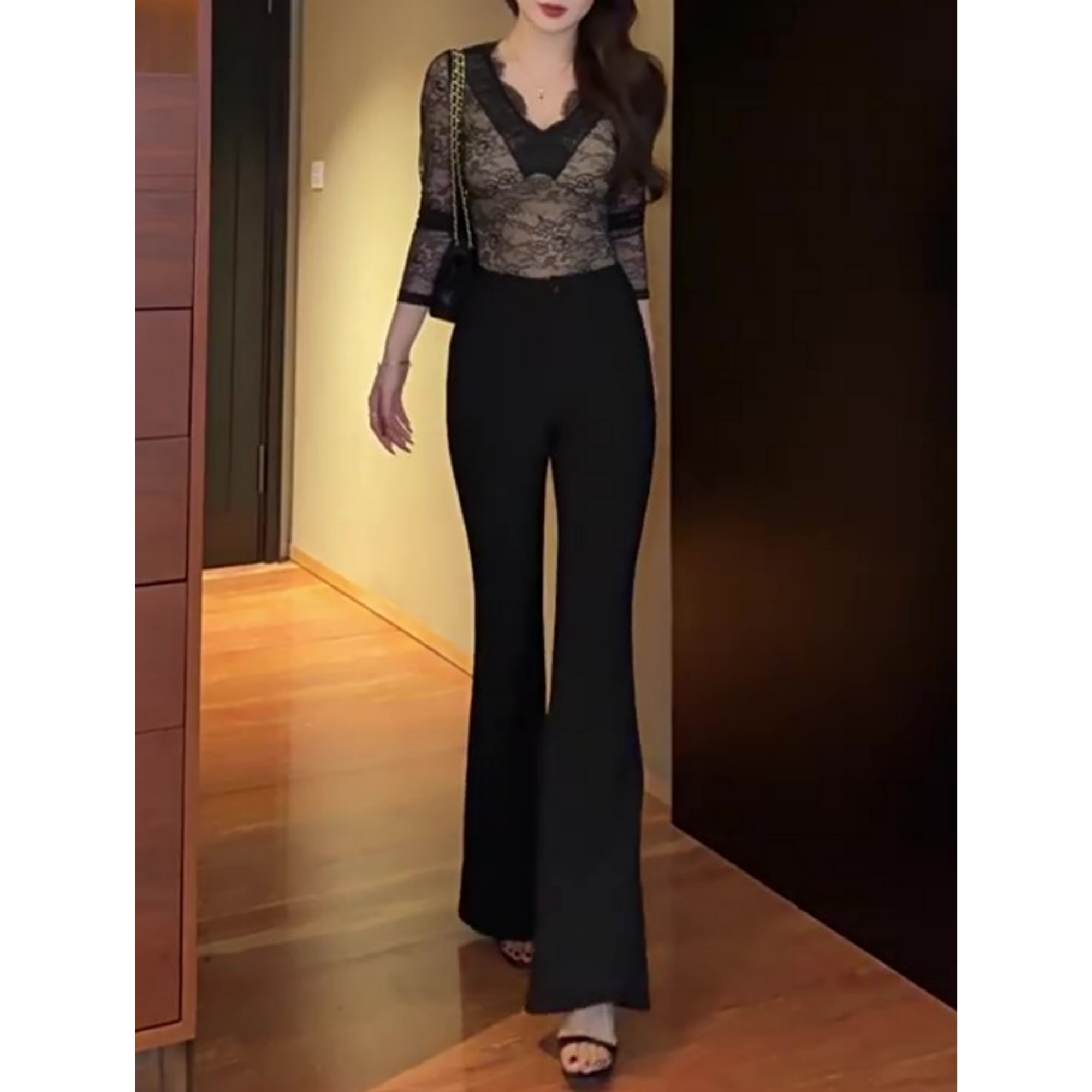 巨好看的高腰喇叭黑色西装裤
