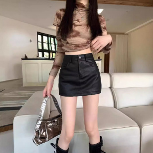 美拉德pu皮半身裙女秋冬2024新款 小个子高腰棕色裙子a字包臀短裙