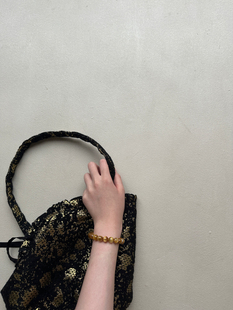 云饺黑金沙木耳边新中式小众羊毛夹棉手提包ATELIERSOMEPIECE工碎