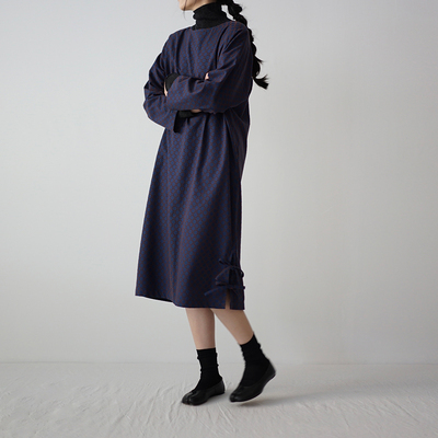 植绒花纹宽松套头连衣裙