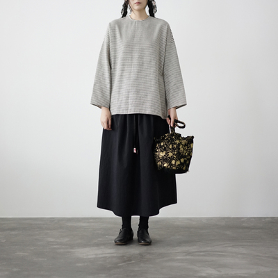 裙摆长袖日制棉麻设计款长袖上衣