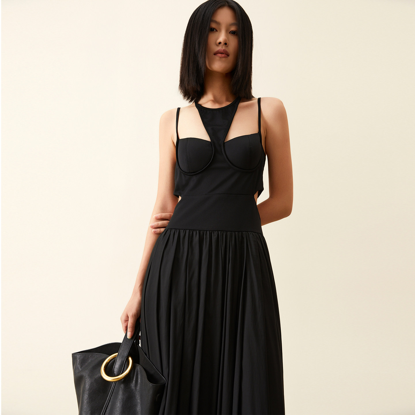 设计感小众黑色性感吊带连衣裙女