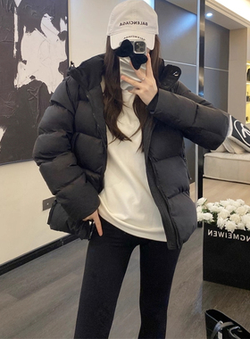 五月梅子95绒可拆卸帽羽绒服冬季女士2025年新款短款黑色加厚简约