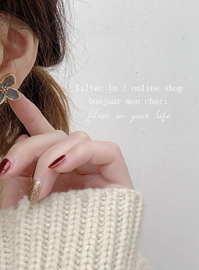 (半价清仓）5分甜 雾霾灰珐琅釉四瓣小花 复古优雅花朵耳钉/耳夹