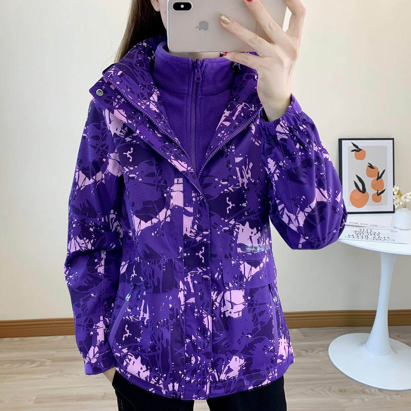 秋冬新款露营冲锋衣女户外三合一抓绒两件套防水外套登山服装男