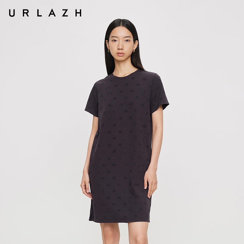 有兰U等等圆领烫钻直筒连衣裙