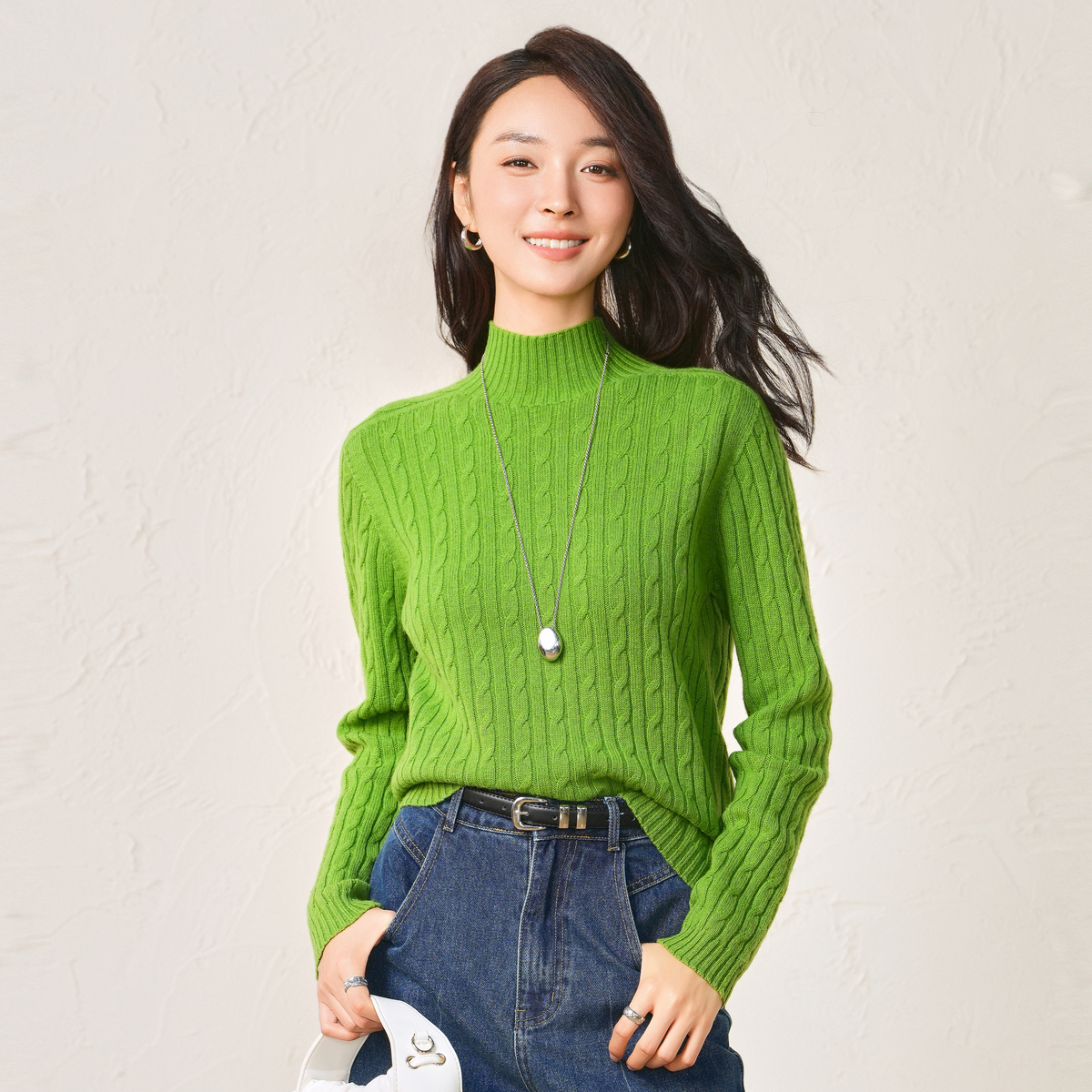 100%羊毛半高领亮丝厚款针织衫