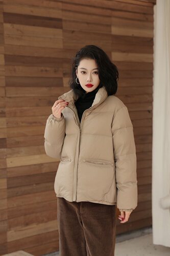 7633 2026韩版立领90羽绒服女短款小个子面包服显瘦白鸭绒外套