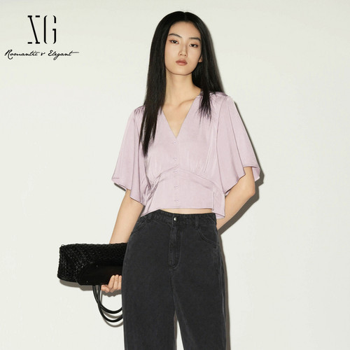 【单件立减】XG雪歌灰紫色荷叶边袖V领衬衫2026夏季新款 薄上衣女