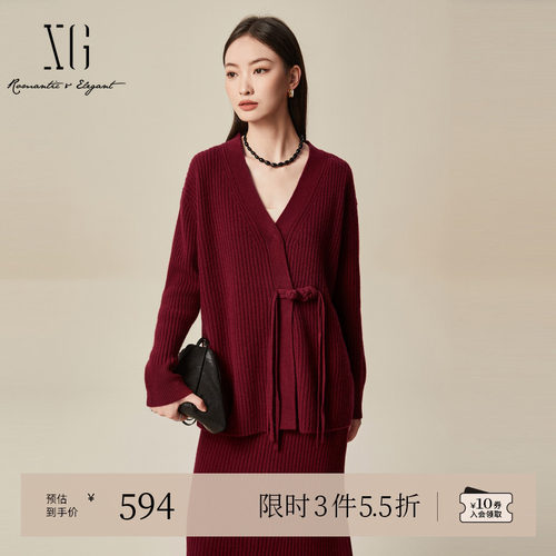 XG雪歌盘扣设计厚款毛针织衫2025冬季新款酒红色纯绵羊毛毛衫女装