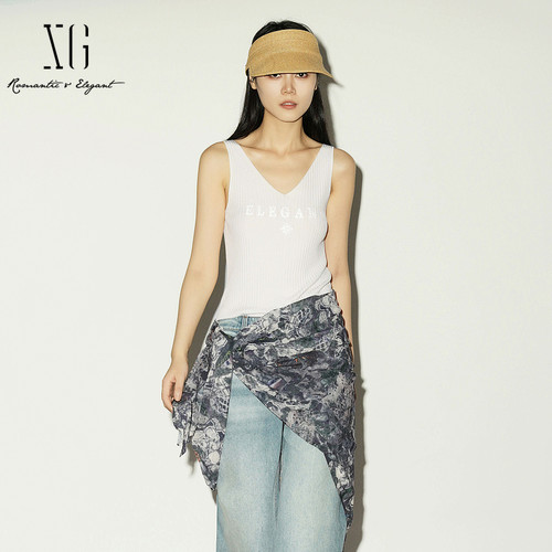 【单件立减】XG雪歌白色V领薄款背心2026夏季新款 修身印花吊带女