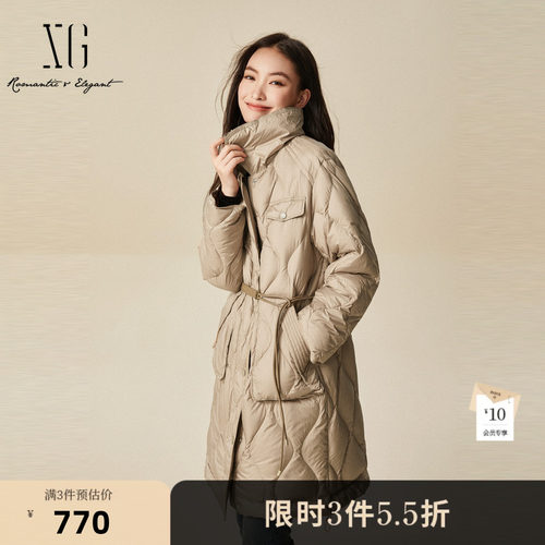XG雪歌卡其色长袖鹅绒羽绒服时尚冬季新款中长款加厚保暖外套女装