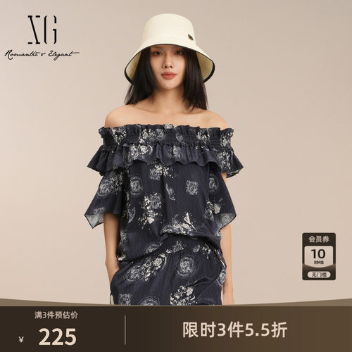 XG雪歌字母印花套头短袖衬衫2025夏季新款碎花一字领宽松上衣女装