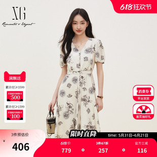 XG雪歌字母花版V领中长连衣裙2026夏季新款 收腰配腰带气质裙子女