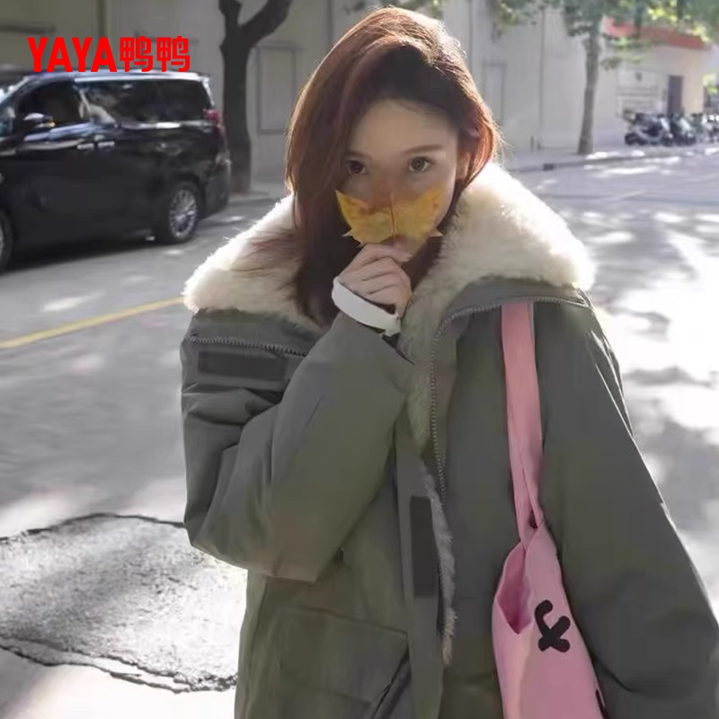 时尚休闲毛领加厚工装鸭绒外套冬