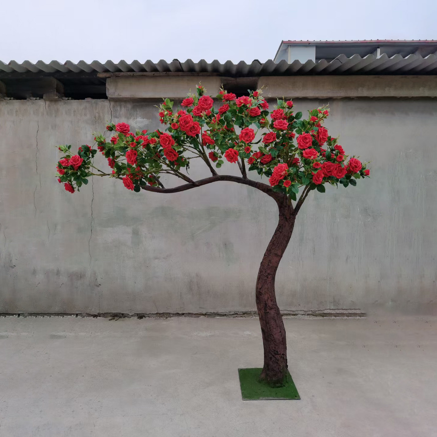 仿真玫瑰花树茶花树室内装饰布景假花树展览婚礼树大型摆件