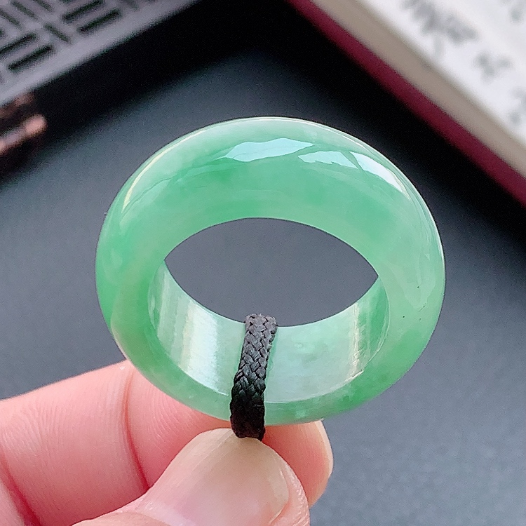 天然缅甸翡翠A货玉石满绿戒指23号男款宽版戒圈豆绿色指环20.2mm