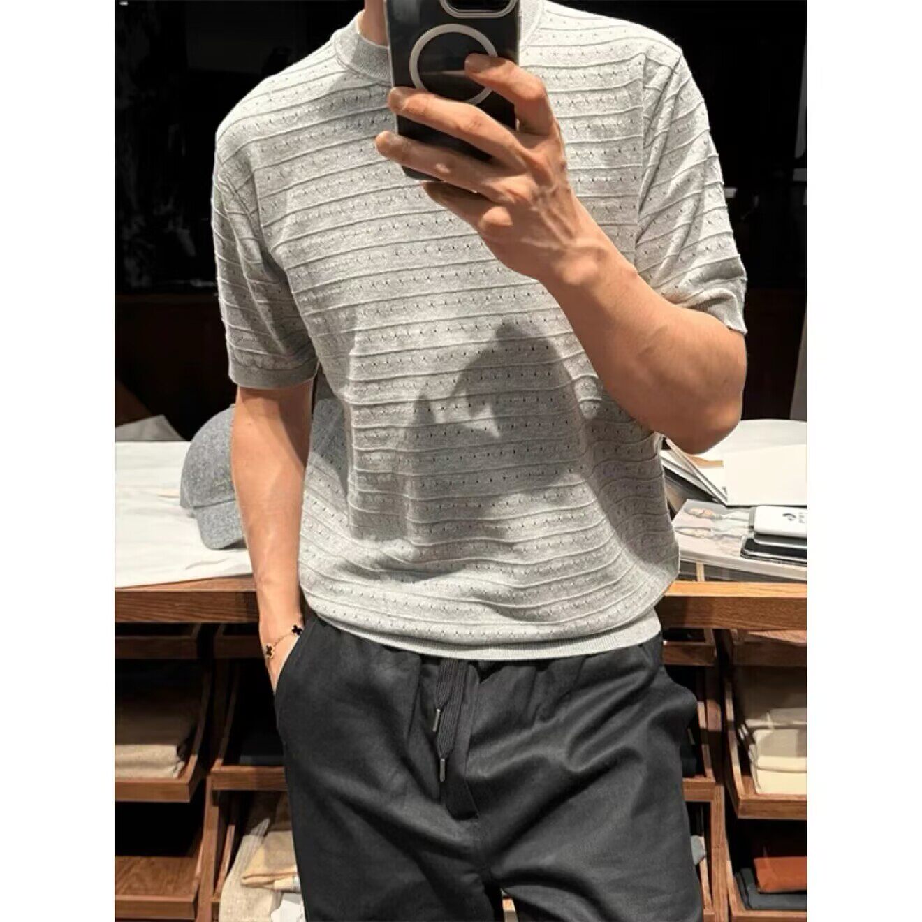 夏季新款老钱风深灰色针织短袖T恤男修身镂空条纹肌理感弹力上衣