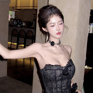 暗黑哥特风禁忌玫瑰纽扣项链女2025新款高级感锁骨链choker颈带链