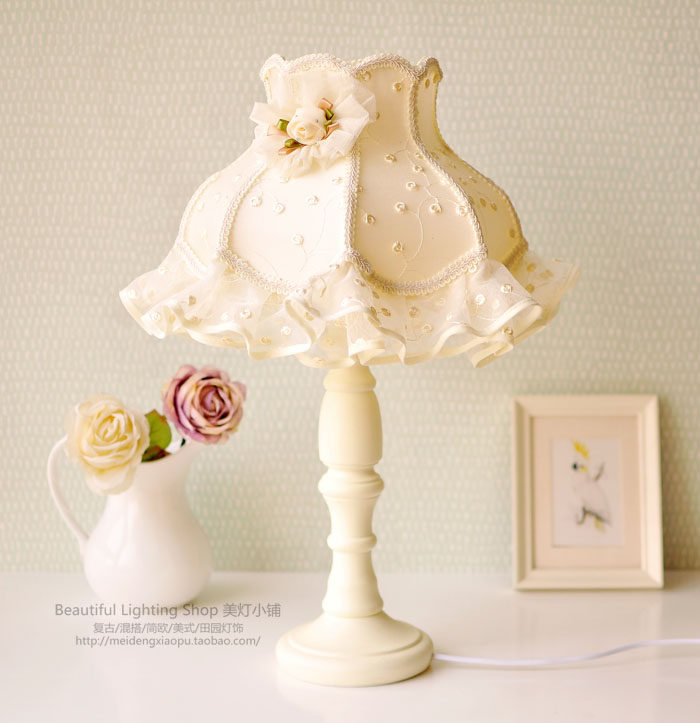 【云梦】台灯 复古 蕾丝 浪漫公主风 清新 唯美 浅粉色卧室床头灯