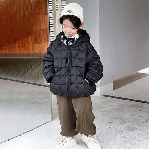 儿童白鸭绒轻薄羽绒服