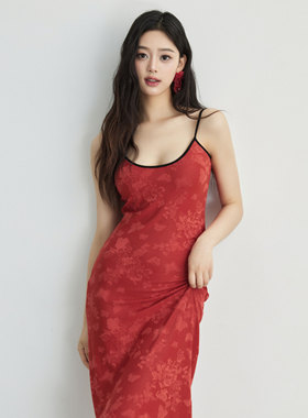 YANN M 红色蝴蝶印花冰丝针织修身直筒吊带连衣裙法式度假裙复古